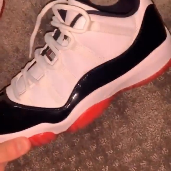Jordan 11 Low Concord Bred